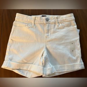 Gap white shorts girls size 8. Never worn with tags